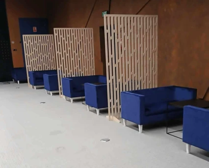 Plywood Wall Natural